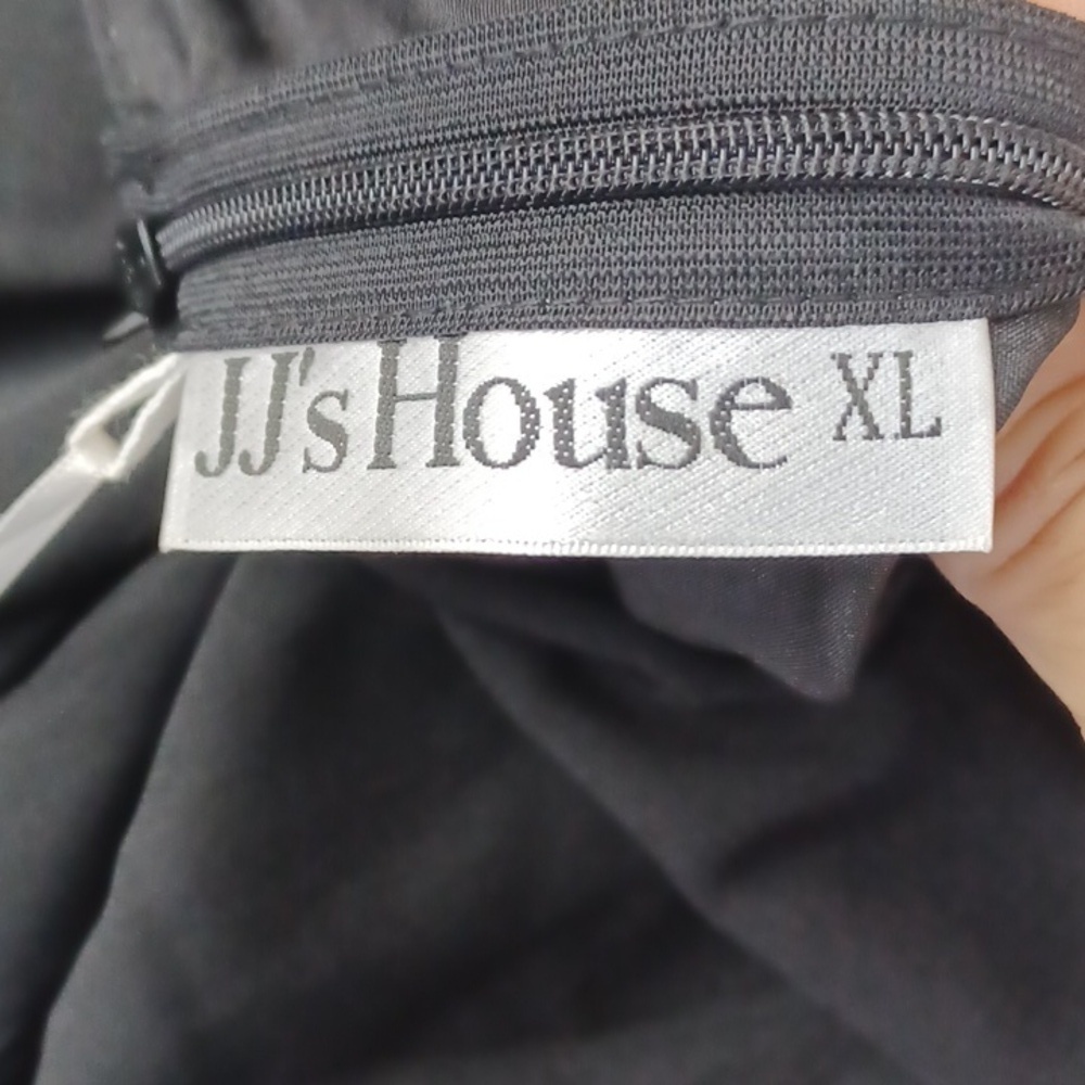 JJ’s House Formal V-nech A-line Chiffon Black Midi Dress with Puff Sleeves - Picture 8 of 9